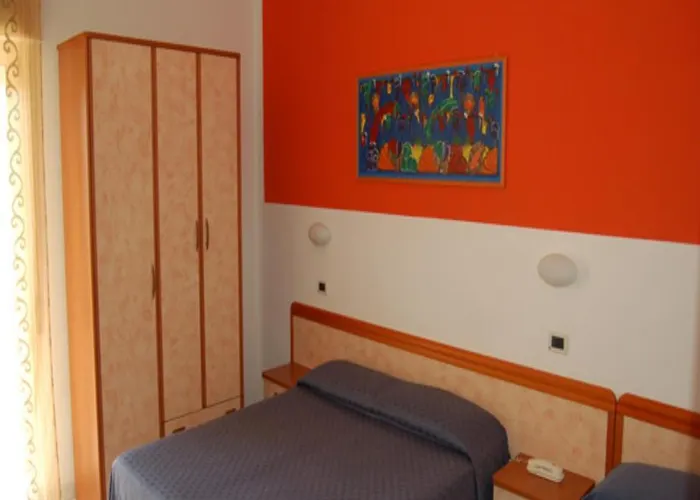 酒店 多瑙河酒店 3*